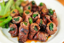Bò nướng cuốn